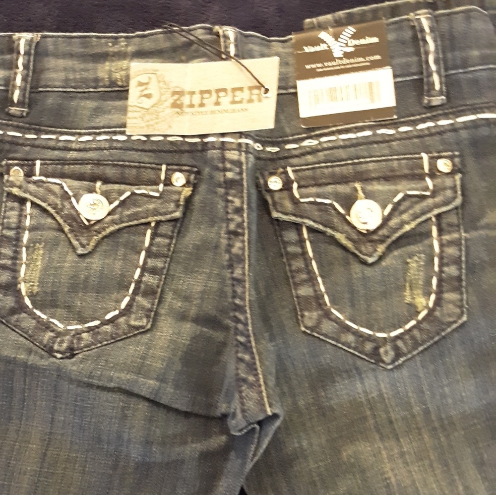 Jeans - Picture 3 of 3